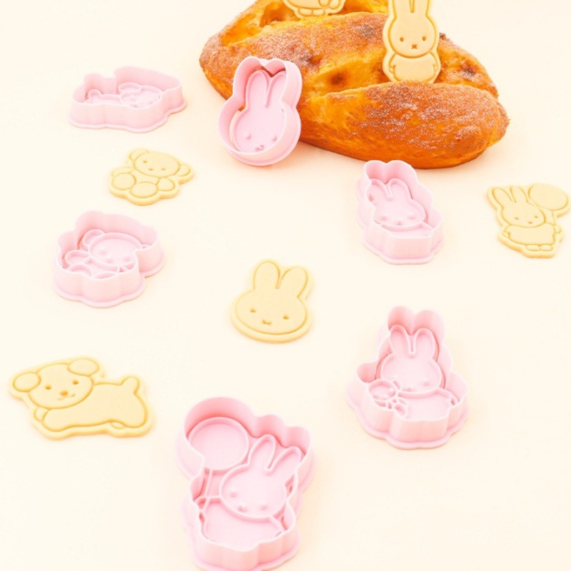 قالب بسكويت كرتوني من سلسلة مي - مراجعة Kitchen And Baking وسعره